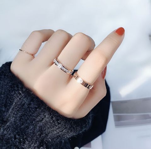 Mơ thấy nhẫn : Giải mã giấc mơ thấy nhẫn và con số gì may mắn?