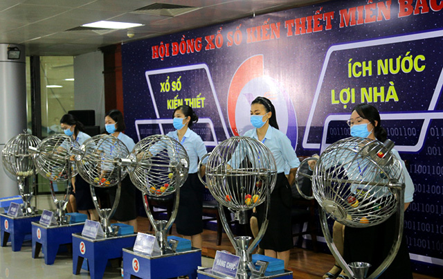 Hinh anh mot buoi quay thuong XSMB thu 6